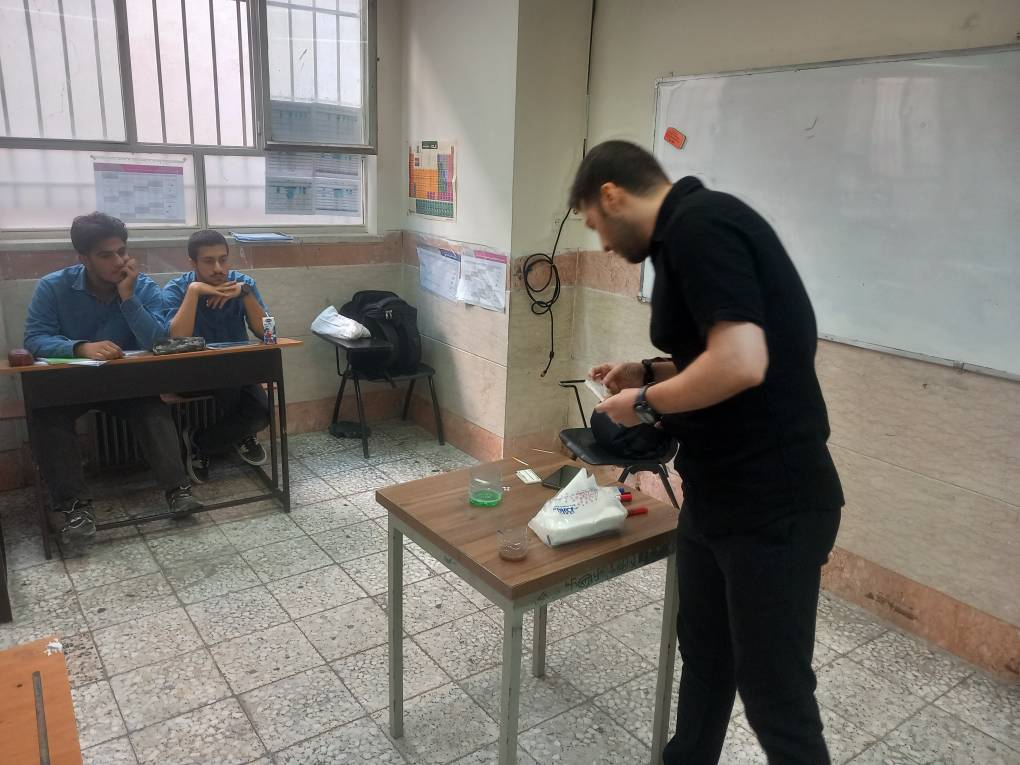 سنجش میزان اسیدی و بازی بودن محلول‌ها