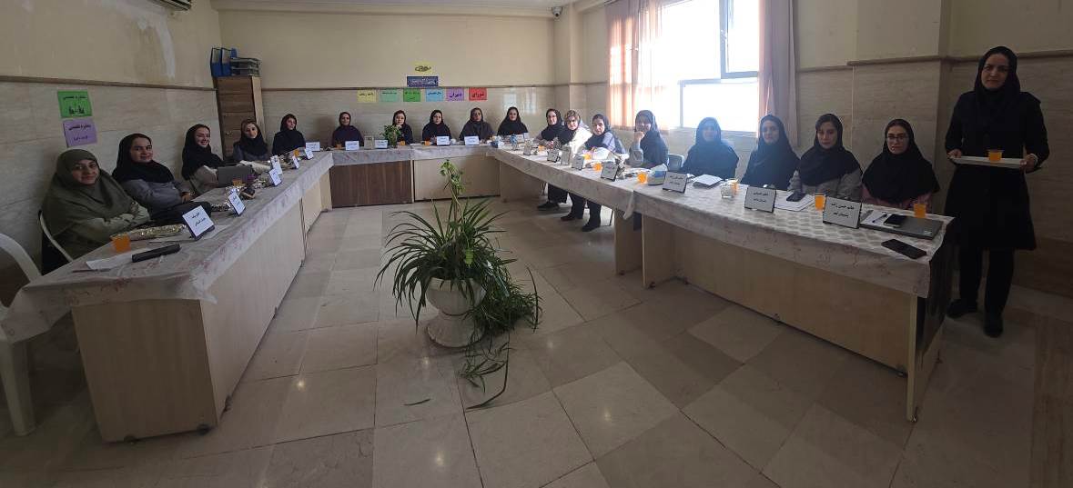 برگزاری جلسه شورای دبیران متوسطه دوره اول سرای دانش رسالت